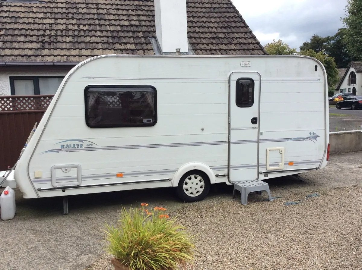 Caravan - Image 2