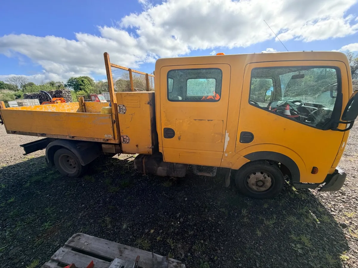 Nissan Cabstar 2013 - Image 2