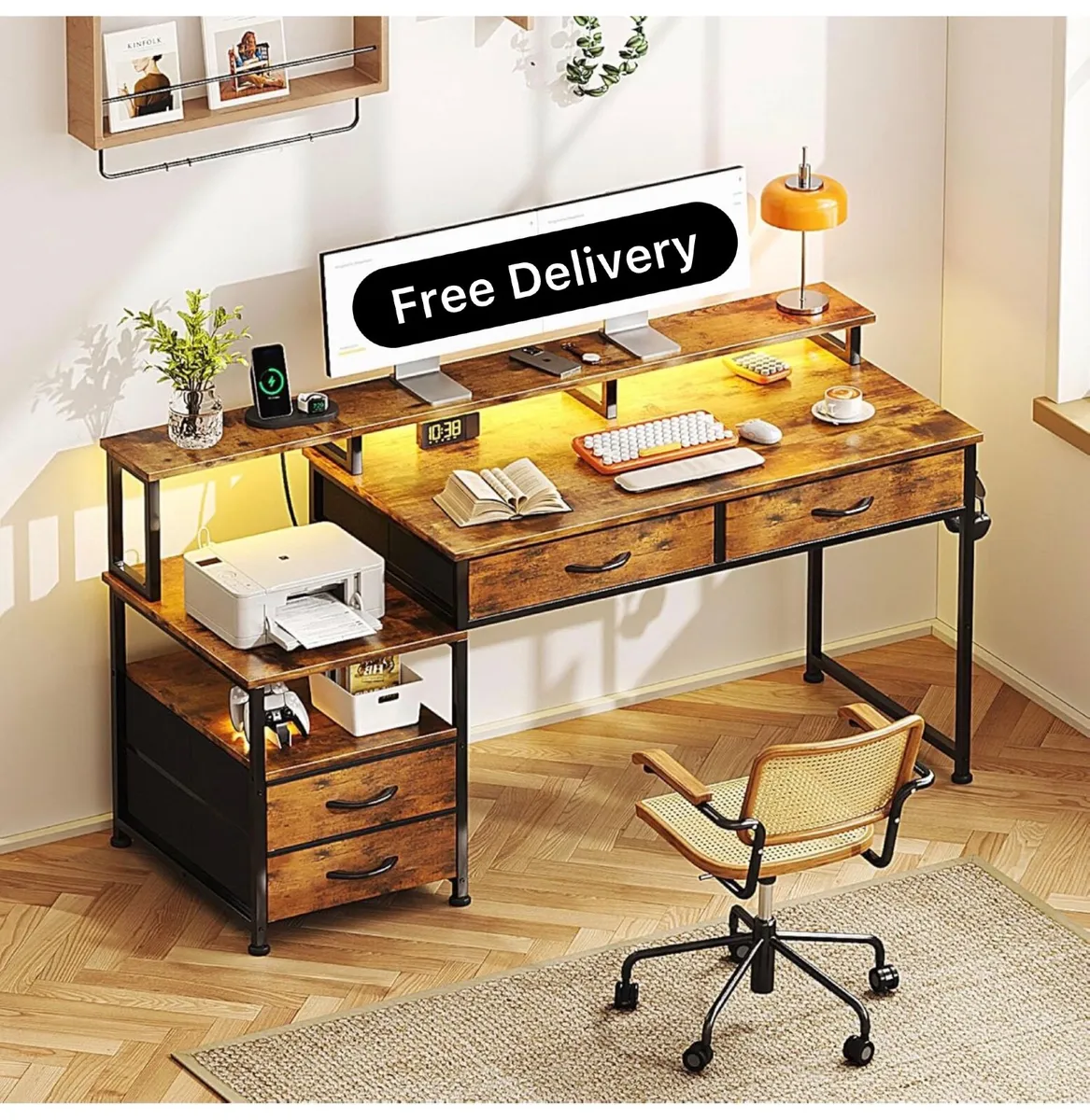 135cm Computer Desk with Power Outlet and Charging - Image 1
