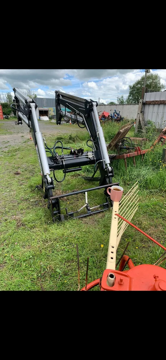 Intertech front loader - Image 2