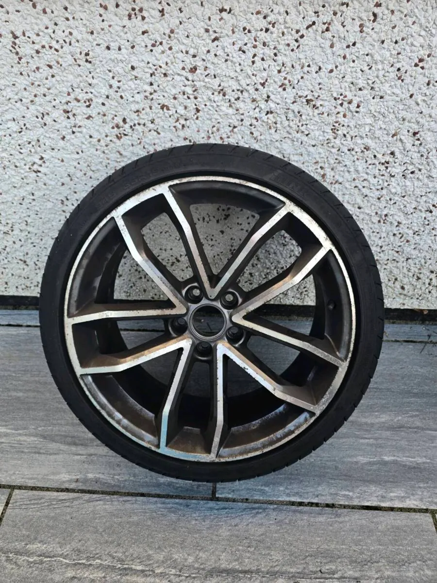 Alloys + tyres - Image 1