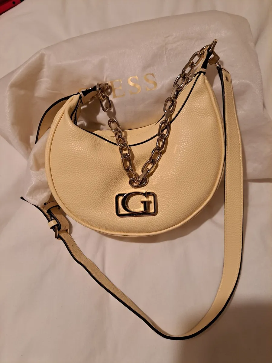 Beautiful guess handbag - Image 1