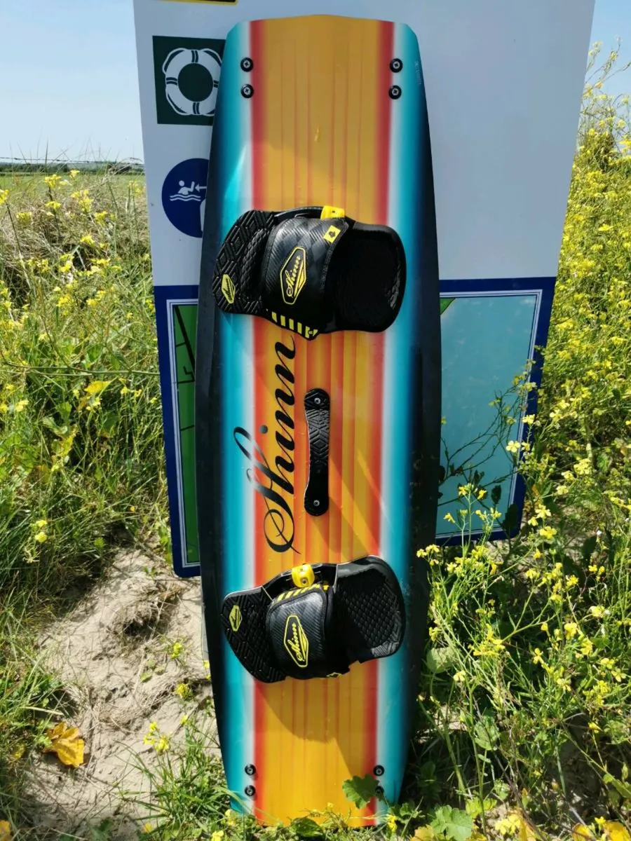 Shinn Monk X 138x43 kitesurfing twintip board - Image 2