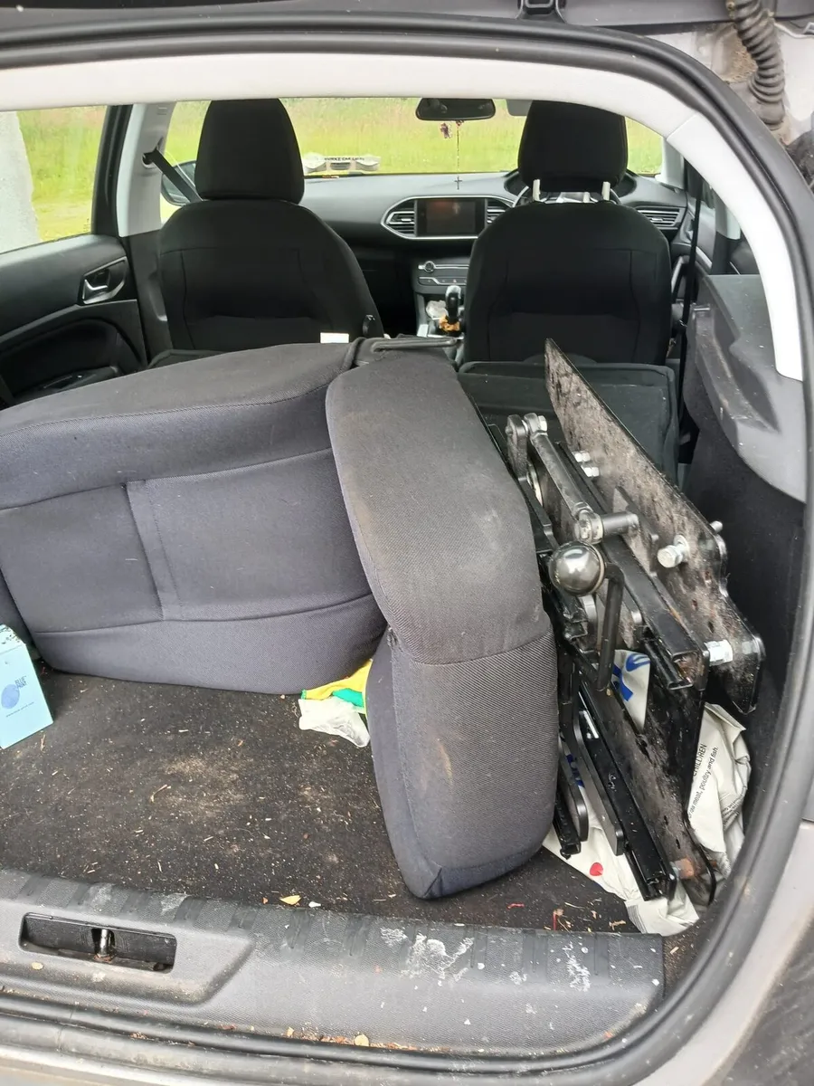 Swivel Seat