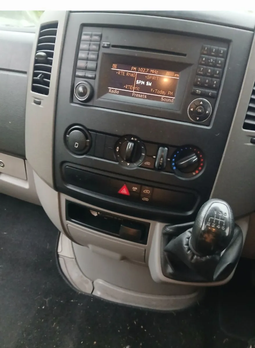 Mercedes Sprinter 313cdi Campervan - Image 2