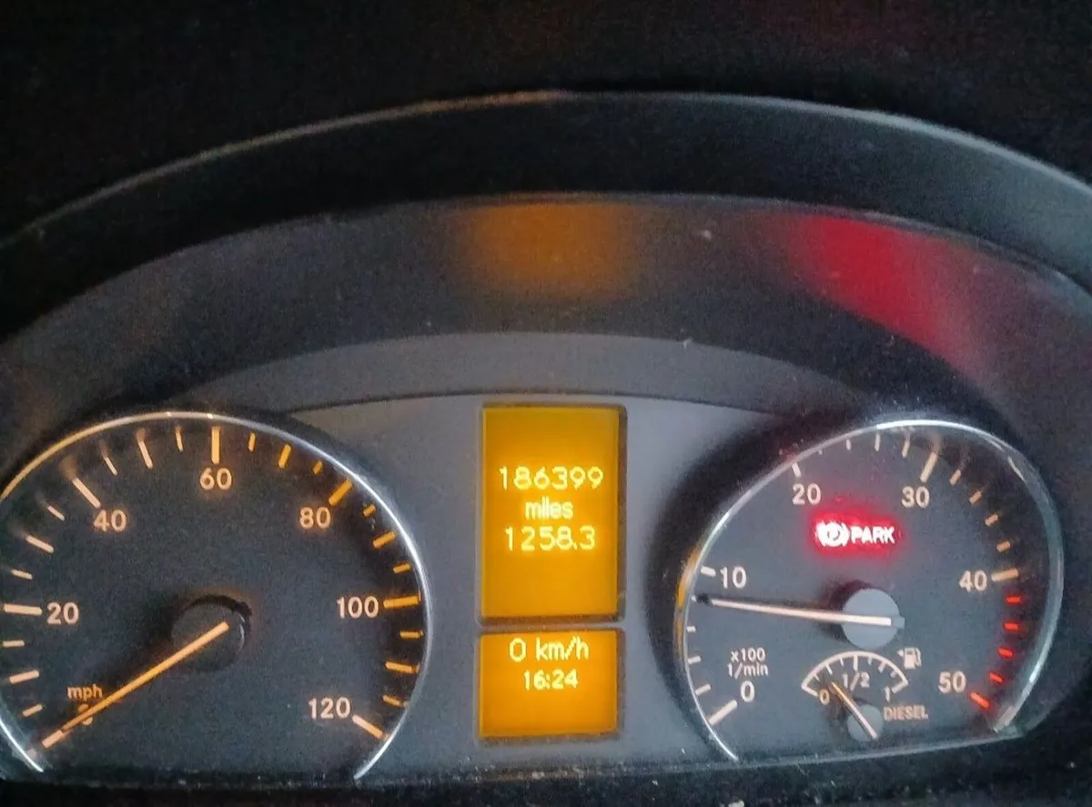 Mercedes Sprinter 313cdi Campervan - Image 3