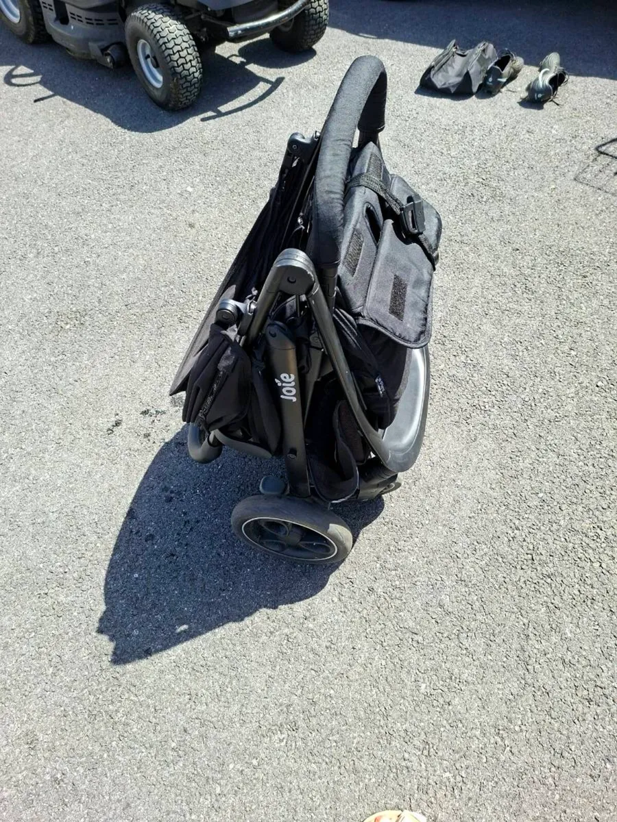 Stroller - Image 1