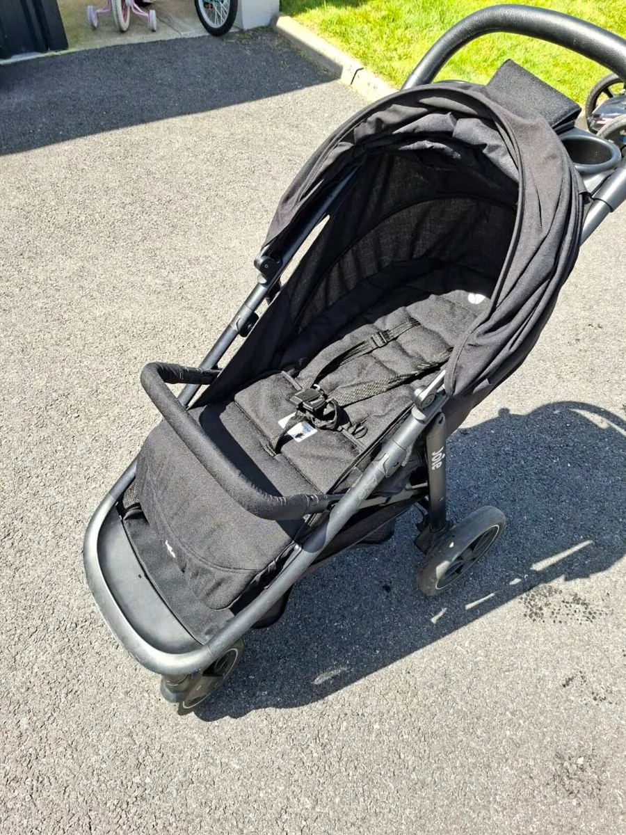 Stroller - Image 2