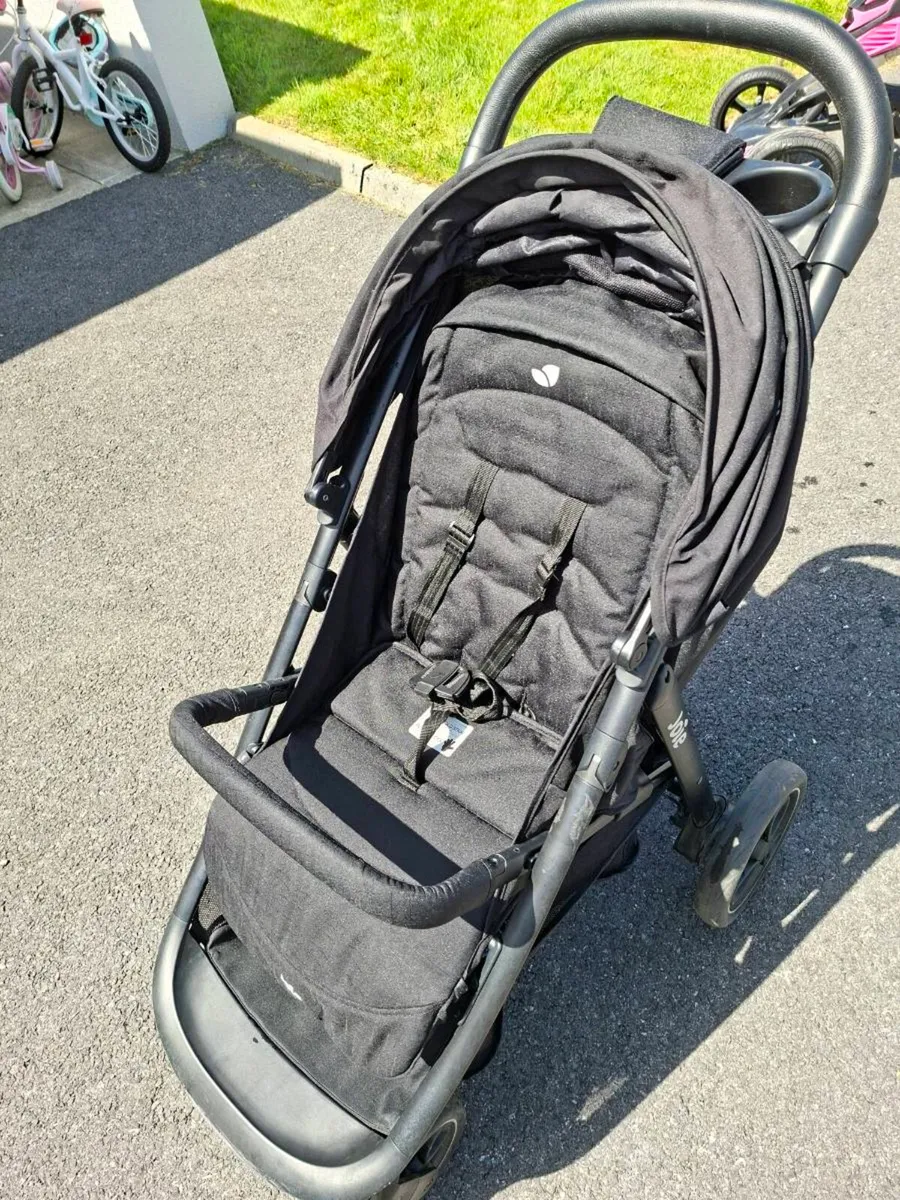 Stroller - Image 3