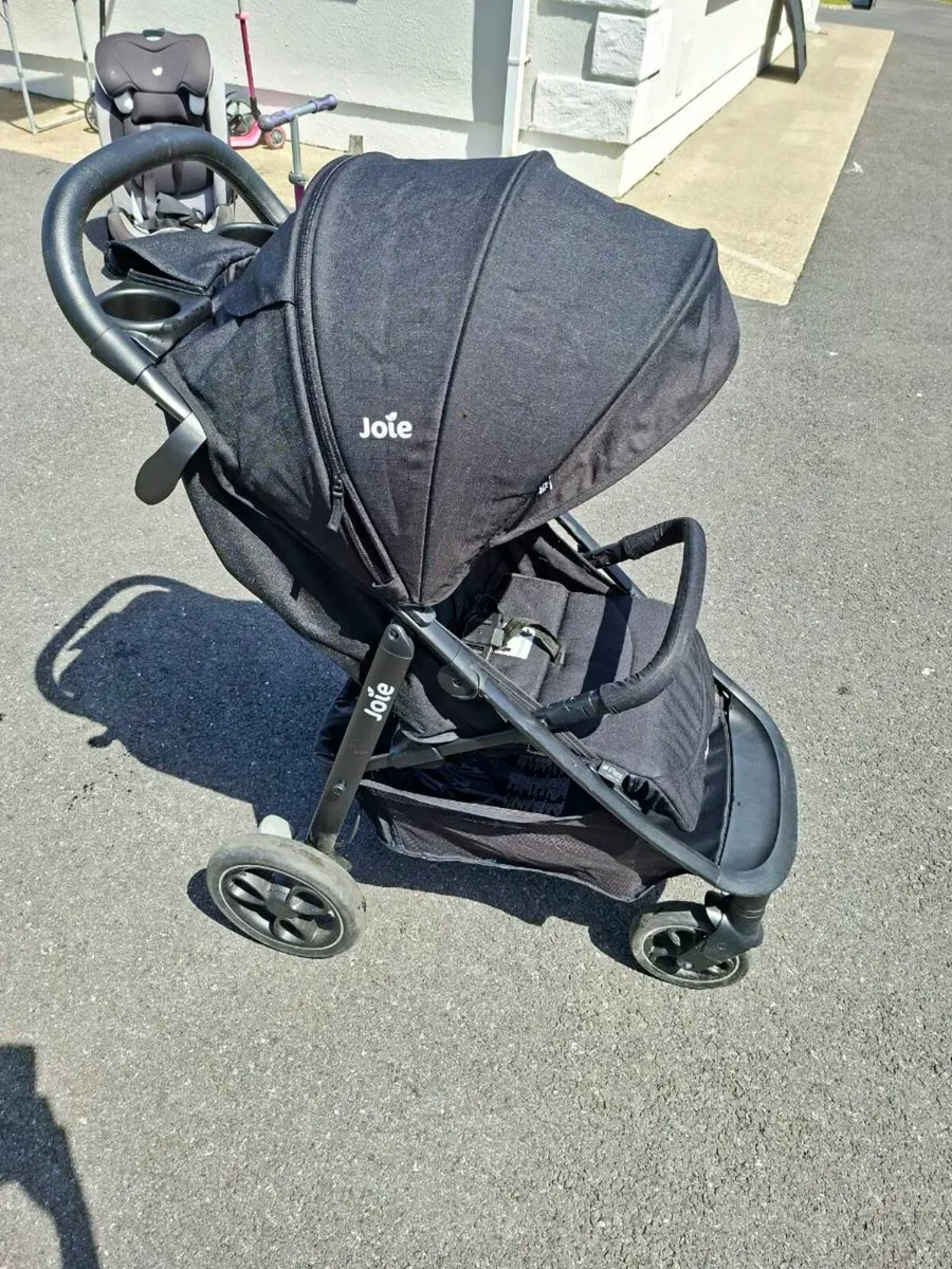 Stroller - Image 4