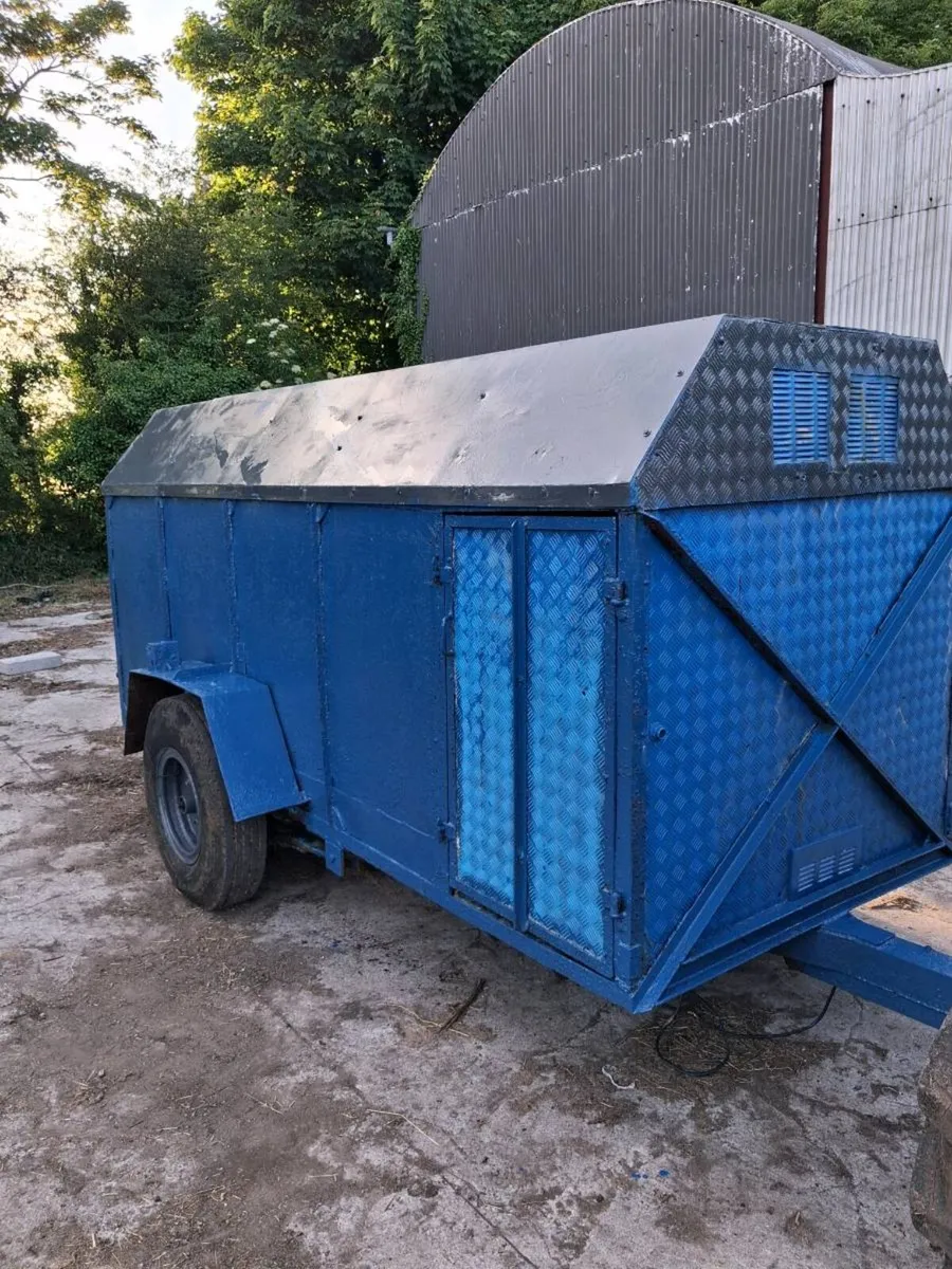 Tractor Drawn Cattle Trailer - Image 4
