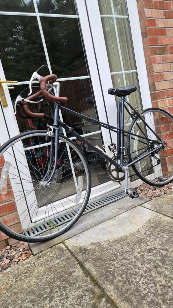 Ladies road racing bike