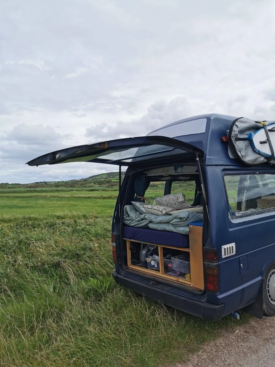 1987 Toyota Hiace Campervan - Image 4