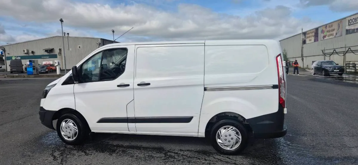 Ford transit custom - Image 2