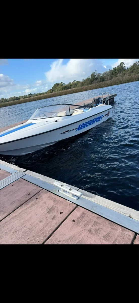 Speed boat - Image 1