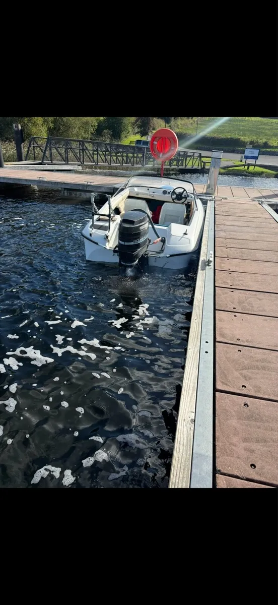 Speed boat - Image 2