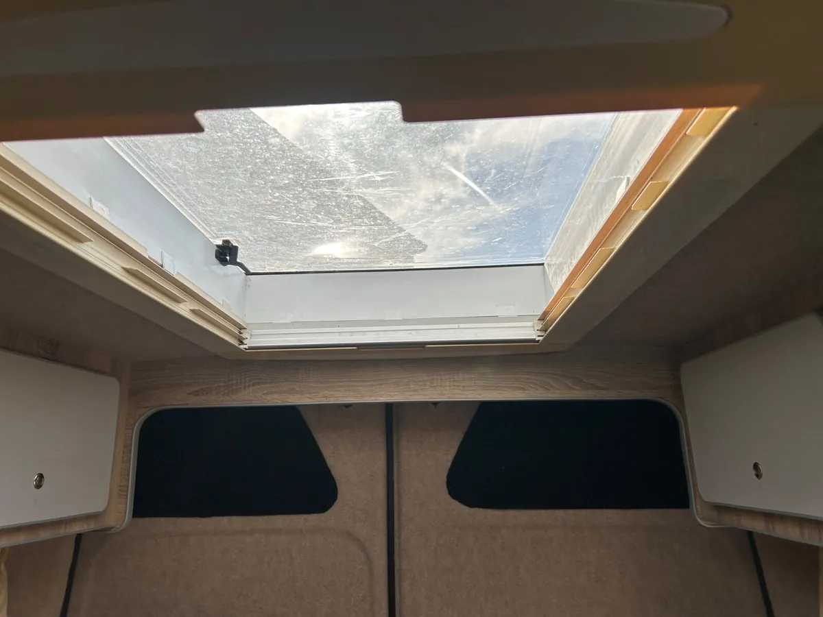🔥🚐 RENAULT MASTER CAMPER CONVERSION – 3/4 BERTH - Image 2