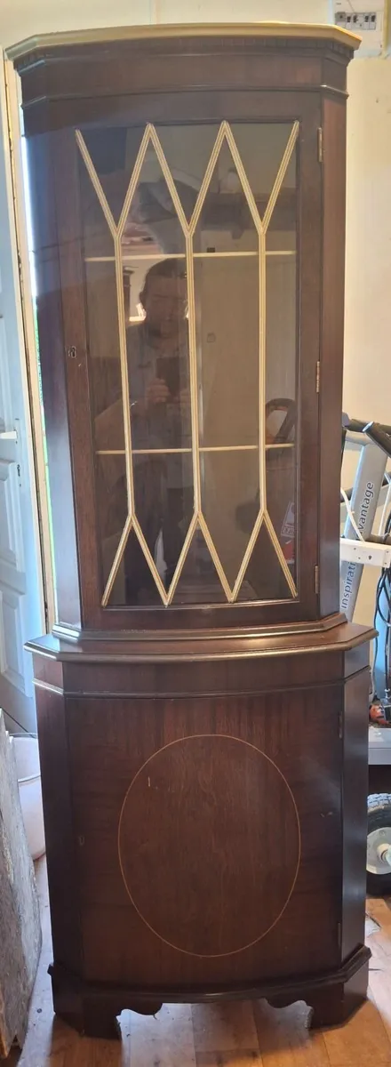 FINAL PRICE DROP €165  Display Cabinets - Image 4