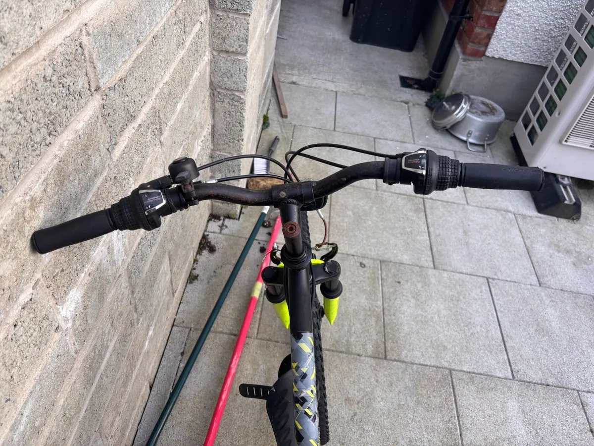 Apollo Gridlock Kids Bike 24' - Image 3