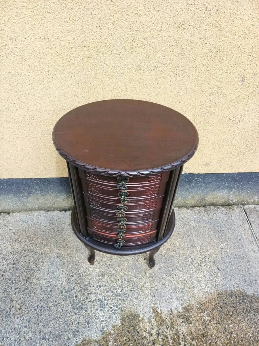 Vintage Mahogany Jewellery Cabinet - Image 4