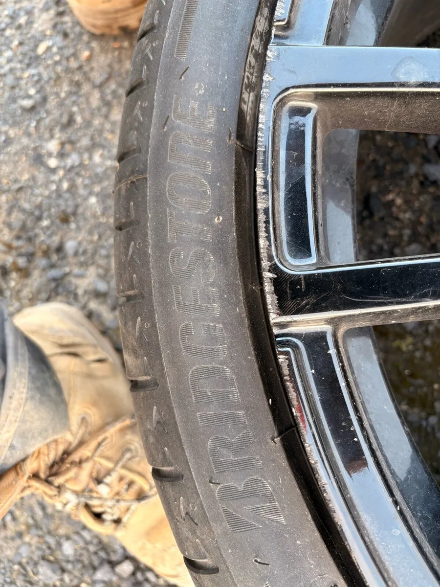 BMW X5 alloys and tyres - Image 3