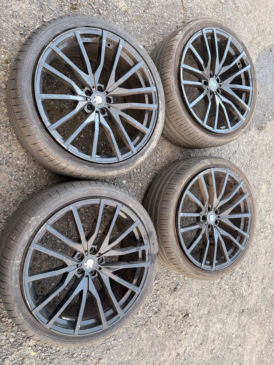BMW X5 alloys and tyres - Image 1
