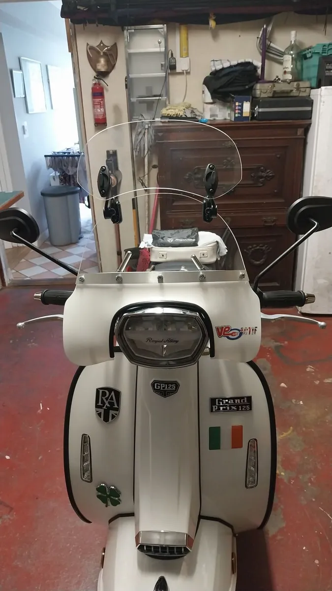 ROYAL ALLOY GP 125 2023. Mint. - Image 1
