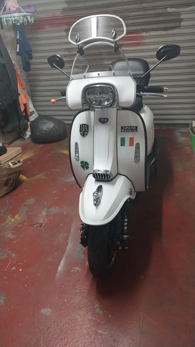 ROYAL ALLOY GP 125 2023. Mint. - Image 3