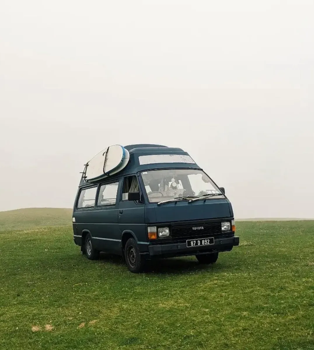 1987 Toyota Hiace Campervan - Image 1