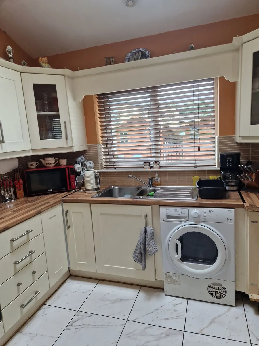 Kitchen units - Image 3