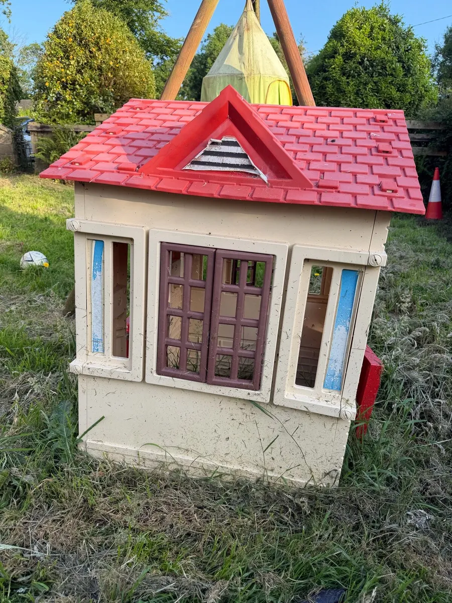 Little tikes playhouse - Image 1