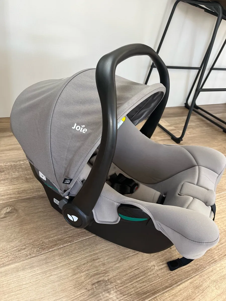 Joie i-Base Isofix 360 Base + Joie i-Snug Car seat - Image 1