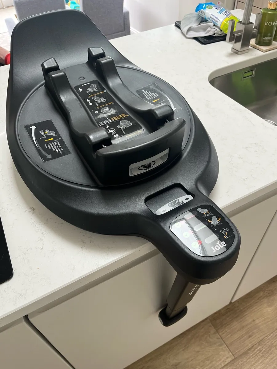 Joie i-Base Isofix 360 Base + Joie i-Snug Car seat - Image 3