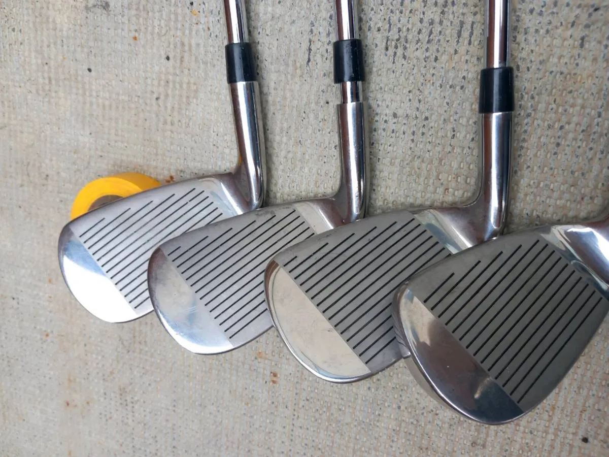 Spalding golf irons.  Right handed clubs. - Image 3