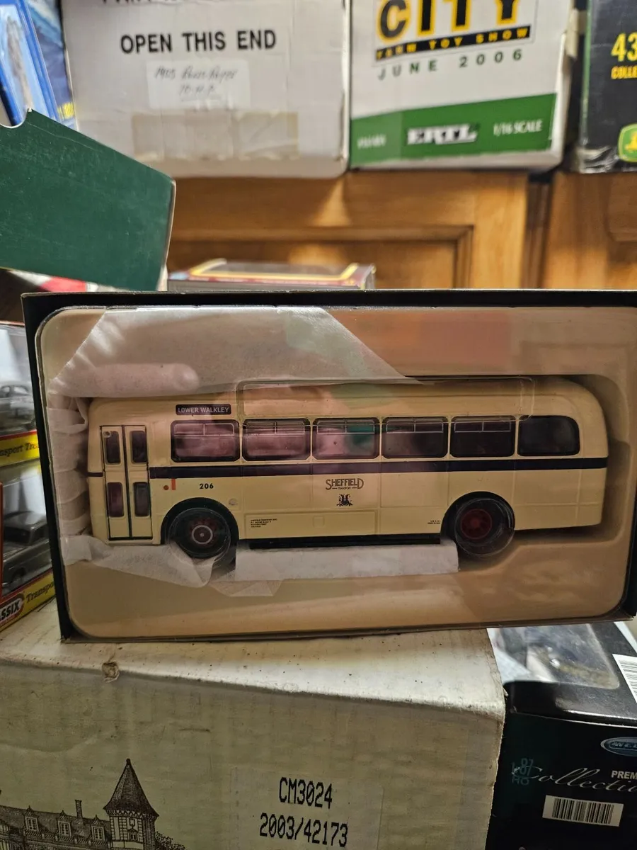 Corgi Bus - Image 2