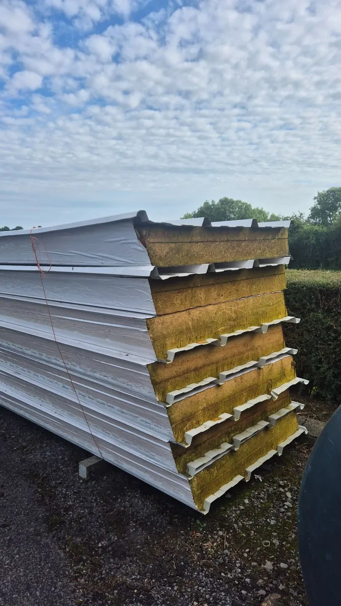Roof cladding x 7 - Image 1