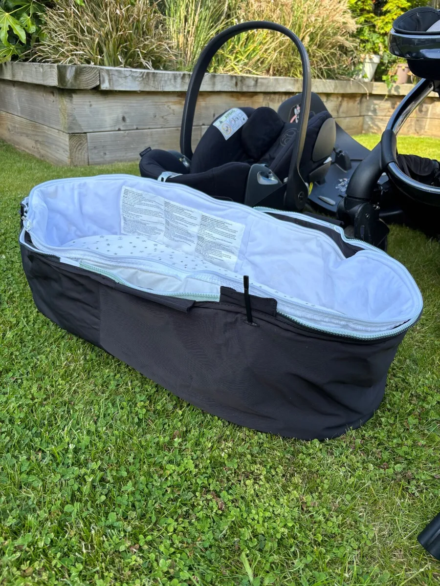 Icandy peach travel system - Image 4