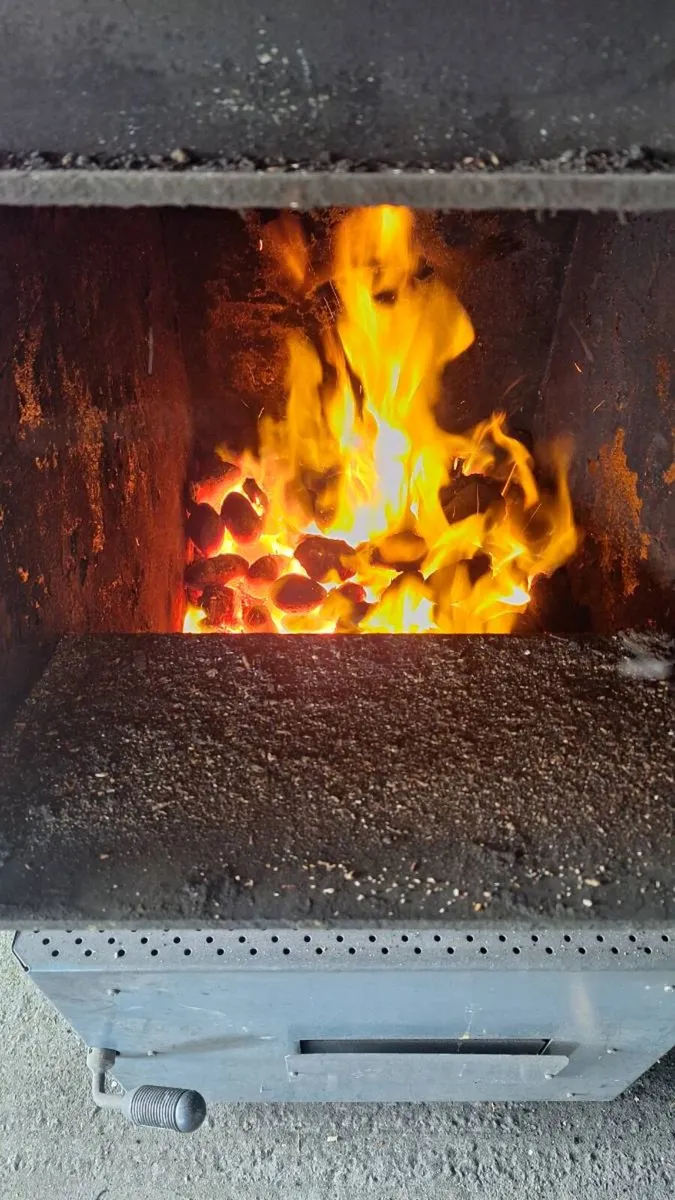 Solid fuel Defro Burner & 2000 litre buffer tank - Image 4