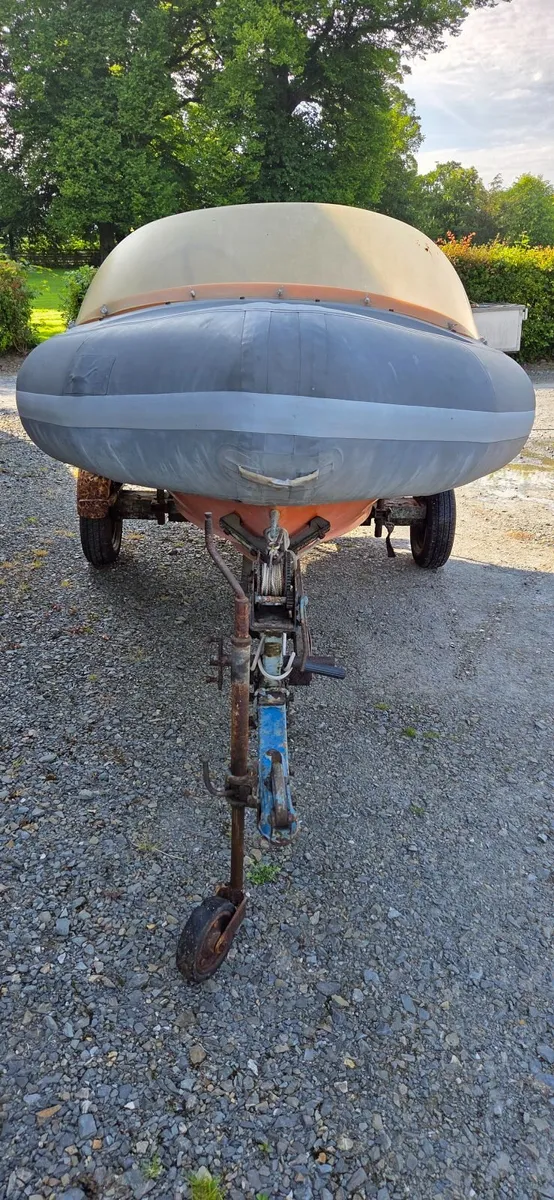 Boat with trailer - Image 2