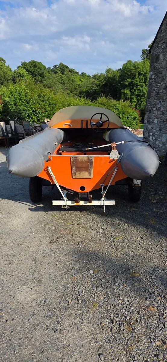 Boat with trailer - Image 3