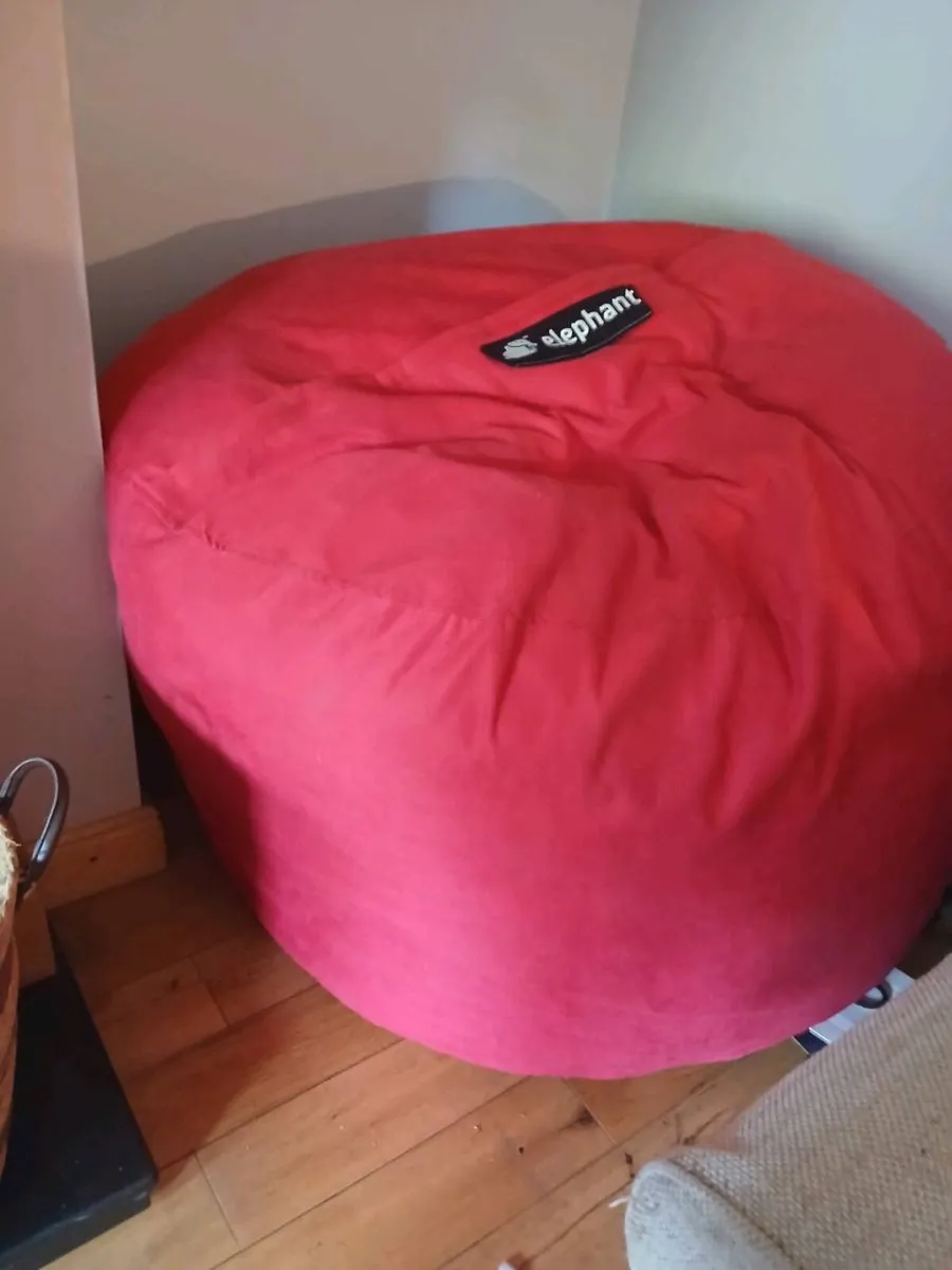 Large elephant Bean bag - Image 2