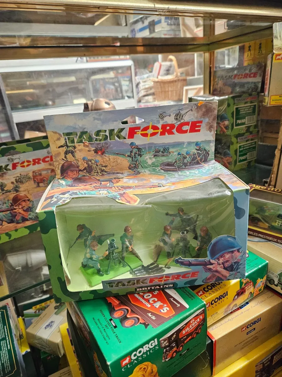 Britain's Task Force Set