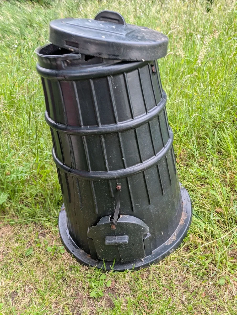 Free Compost bin - Image 1