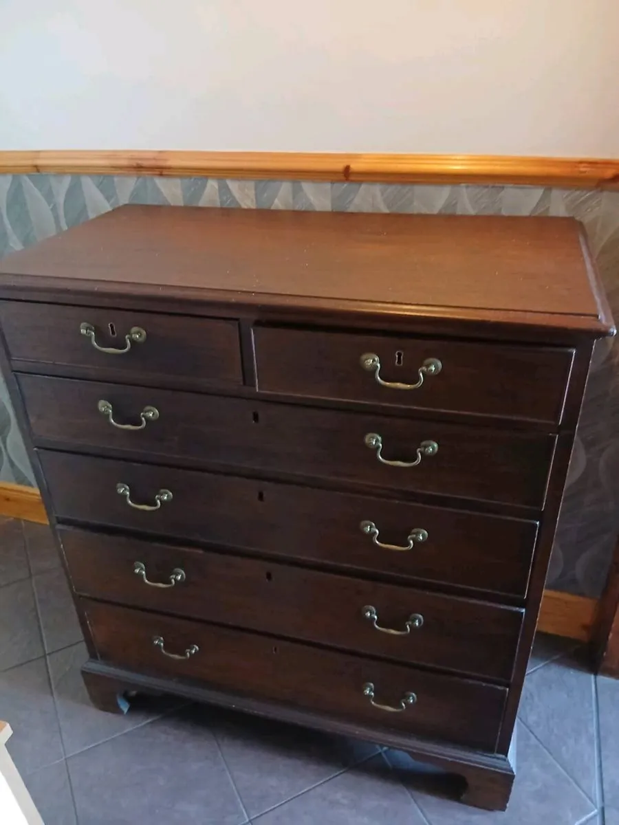 Antique  chest of drawer - Image 1