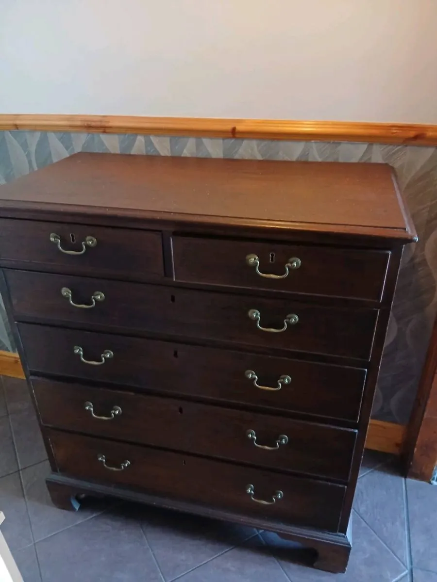 Antique  chest of drawer - Image 2