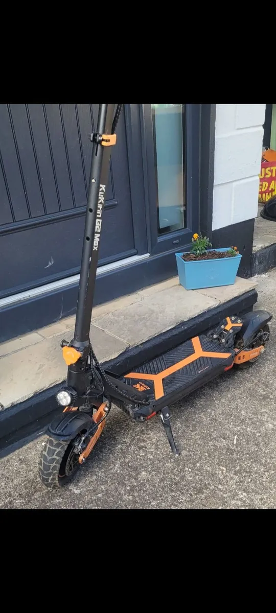G2 max scooter - Image 1