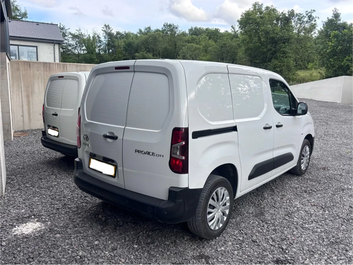 2024 Toyota Proace City - Image 4
