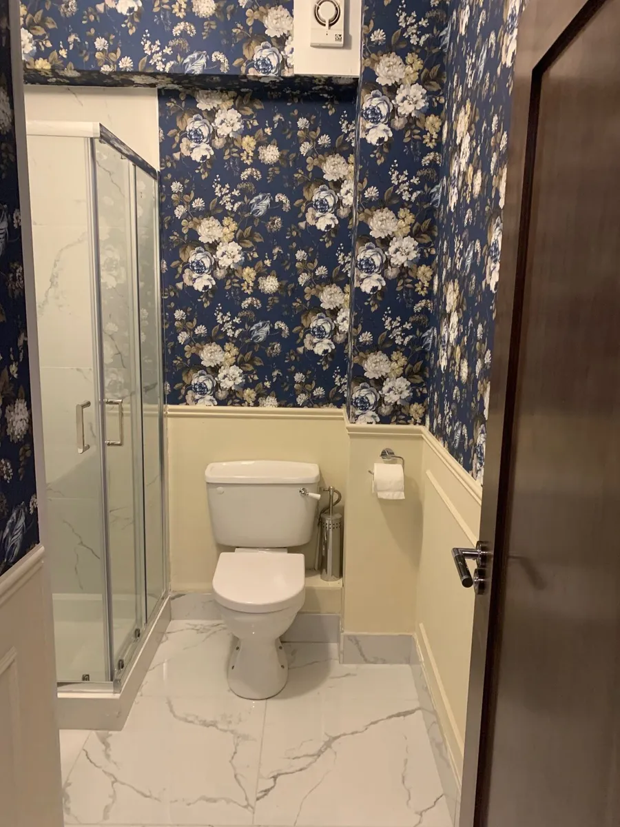 Galway city student accommodation twin room - Image 3
