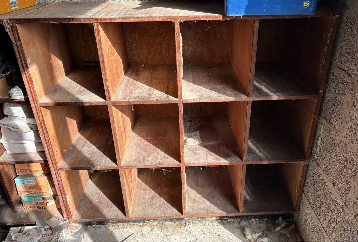 Storage units - Image 1