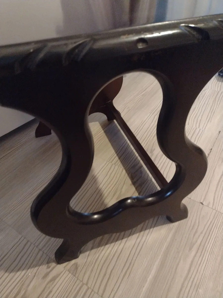 Small mahogany coffee table or side table - Image 3